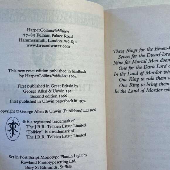 Vintage The Lord of the Rings Trilogy Box Set J.R.R. Tolkien (2002) Paperback - Picture 6 of 6